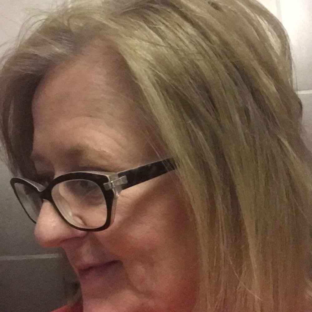 Meet your Posher, Denise